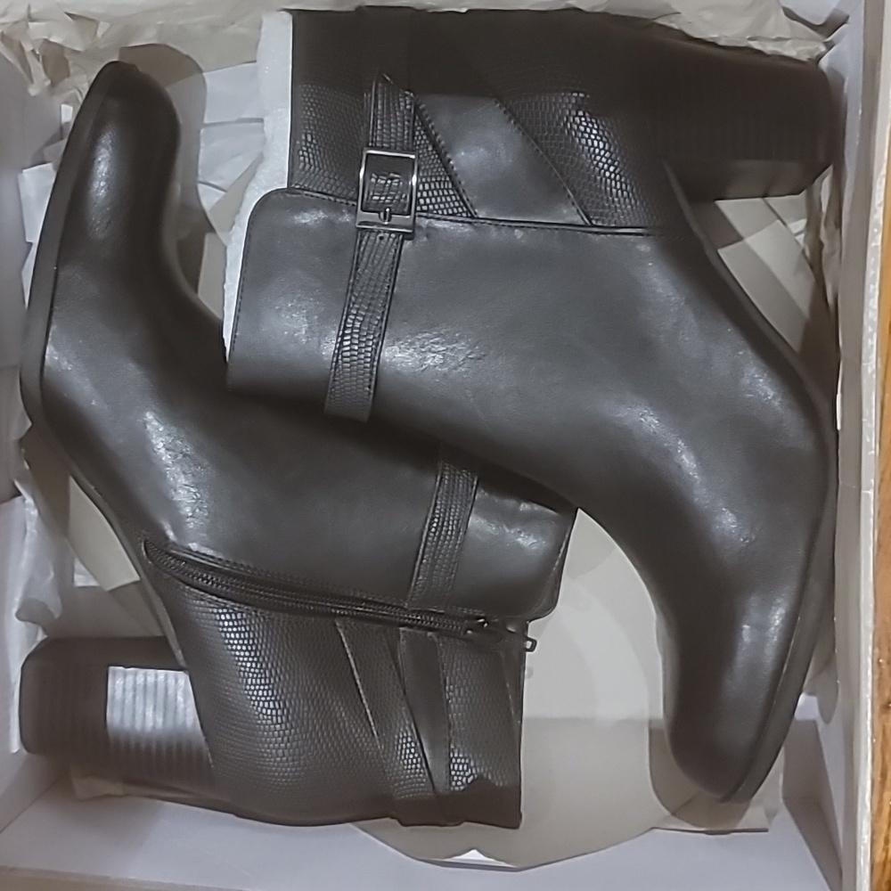 Womens Black Laura Ashley Booties, Size 10M. New in box